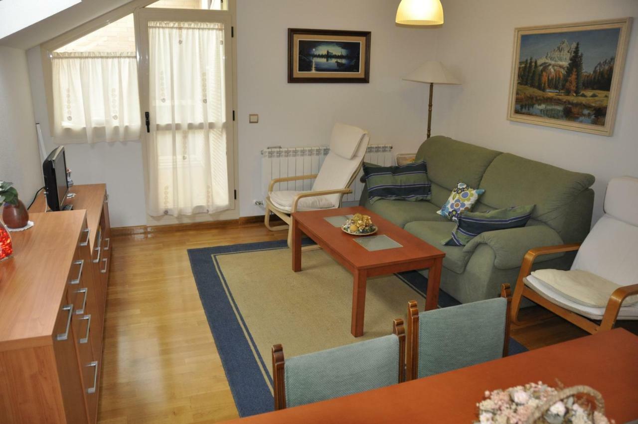 Alameda Del Tormes Apartment Santa Marta de Tormes Exterior photo