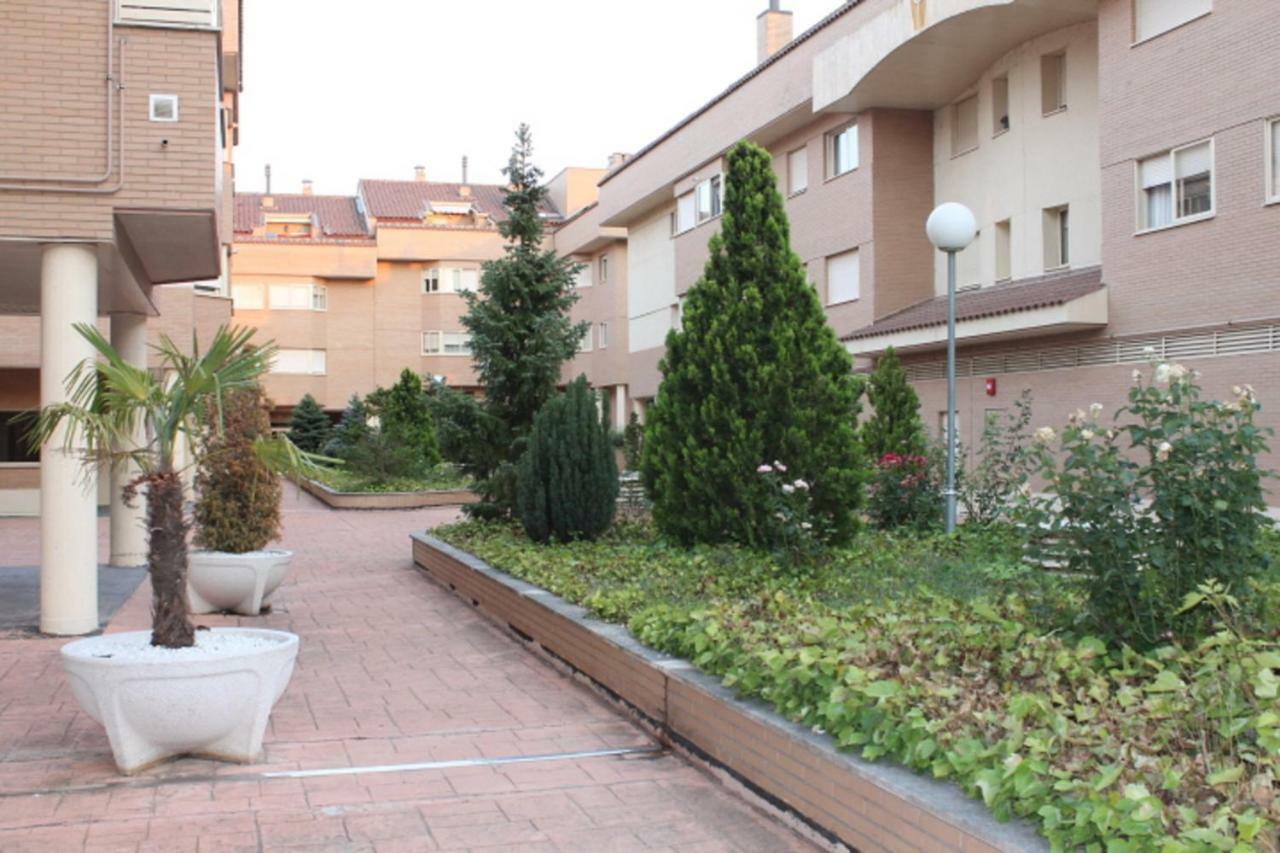 Alameda Del Tormes Apartment Santa Marta de Tormes Exterior photo